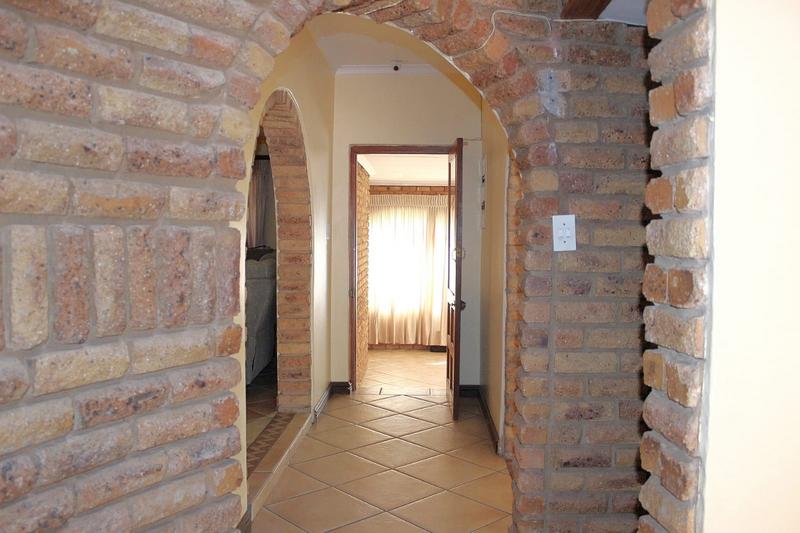 4 Bedroom Property for Sale in Ifafi North West